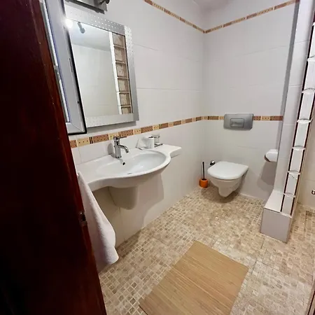 Mek Homes Old Town And Sea View Lejlighed